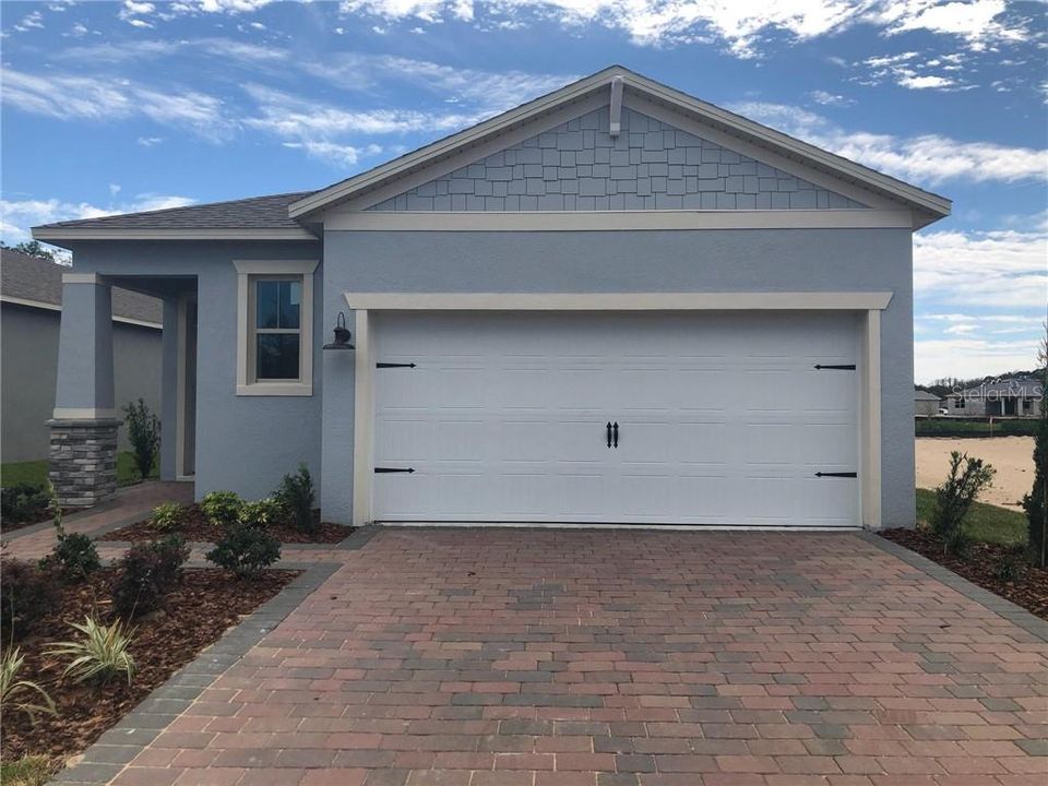 Recently Sold: $268,990 (3 beds, 2 baths, 1707 Square Feet)