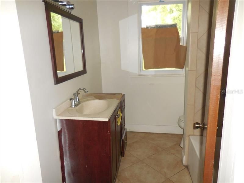 Vendido Recientemente: $64,900 (3 camas, 1 baños, 1492 Pies cuadrados)