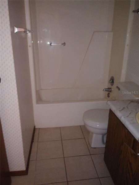 Vendido Recientemente: $89,000 (2 camas, 2 baños, 1008 Pies cuadrados)