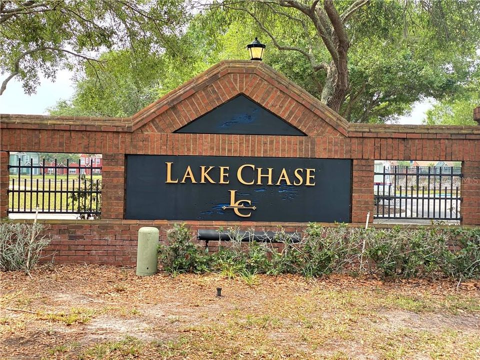 Recently Rented: $1,000 (1 beds, 1 baths, 554 Square Feet)