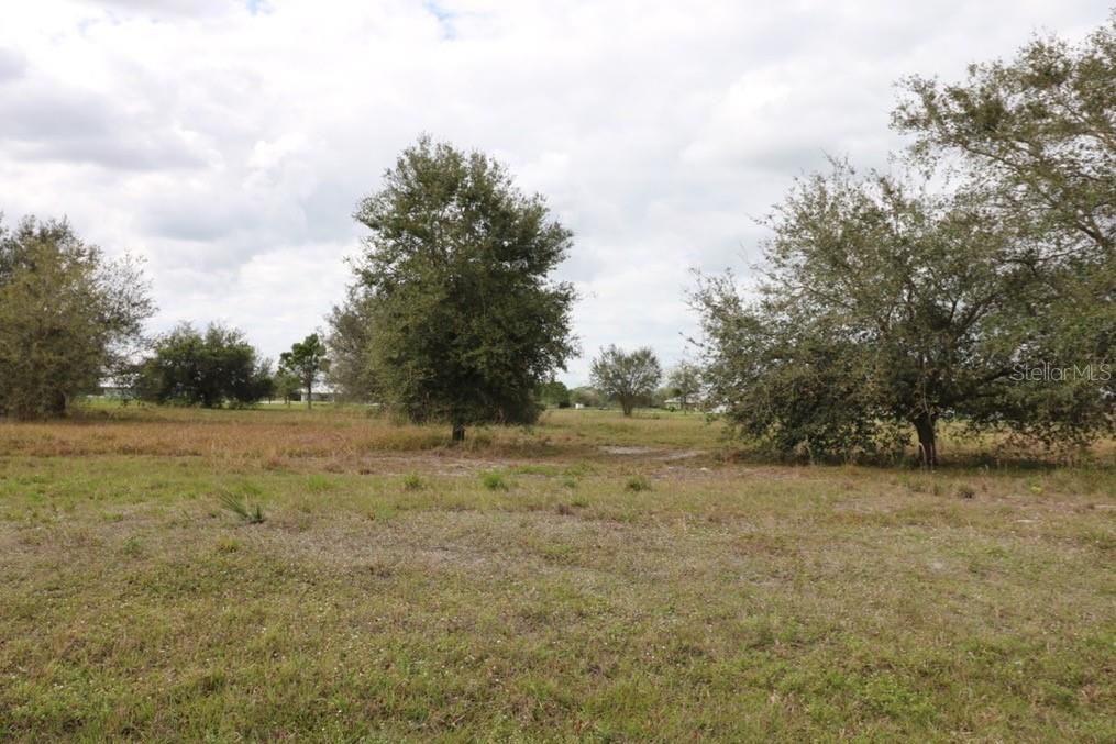 Vendido Recientemente: $75,000 (2.06 acres)