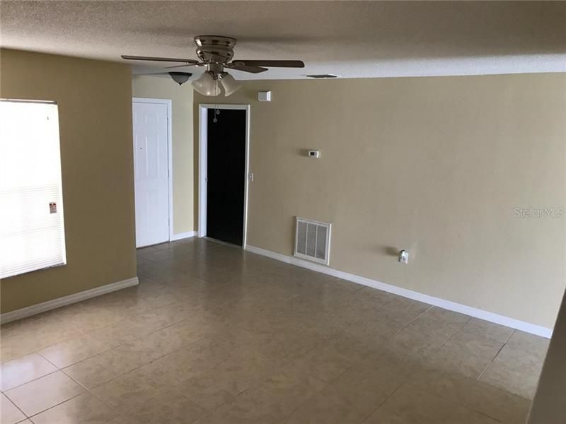 Recently Rented: $1,525 (4 beds, 2 baths, 1404 Square Feet)