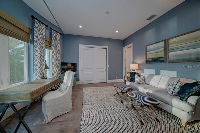 Recently Sold: $4,500,000 (4 beds, 4 baths, 4490 Square Feet)