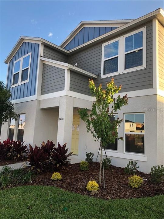 Vendido Recientemente: $239,900 (5 camas, 3 baños, 2423 Pies cuadrados)