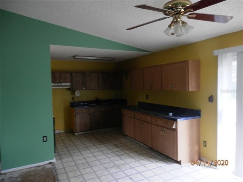 Recently Sold: $58,000 (2 beds, 1 baths, 864 Square Feet)