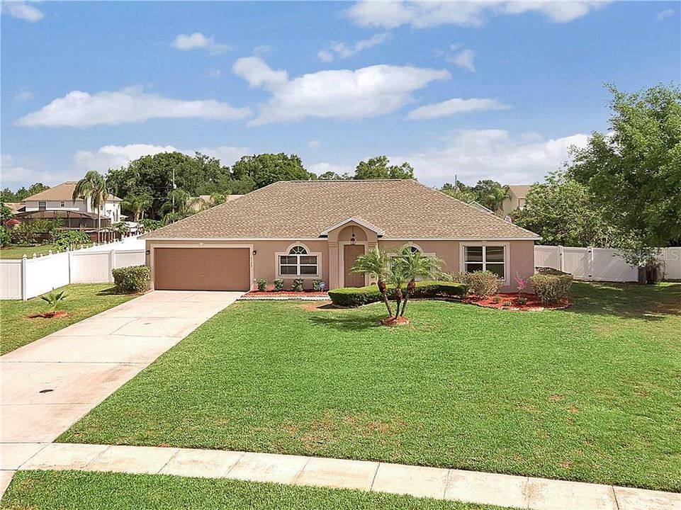 Recently Sold: $273,000 (4 beds, 2 baths, 2216 Square Feet)