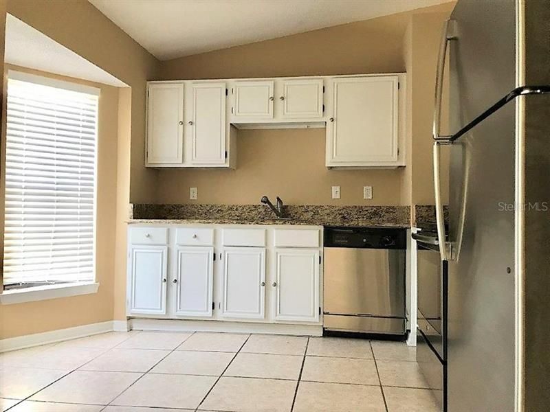 Recently Rented: $1,249 (3 beds, 2 baths, 1116 Square Feet)