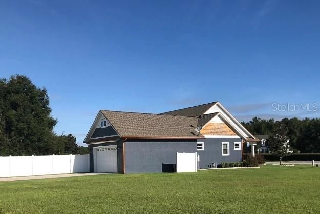 Recently Sold: $337,500 (3 beds, 2 baths, 2319 Square Feet)