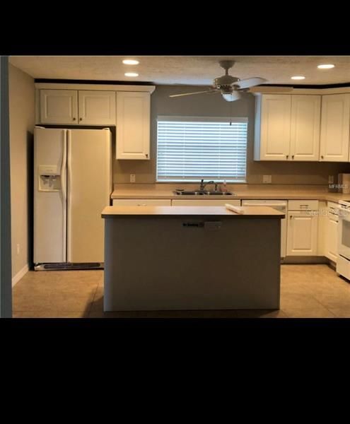 Recently Rented: $1,200 (2 beds, 1 baths, 1578 Square Feet)