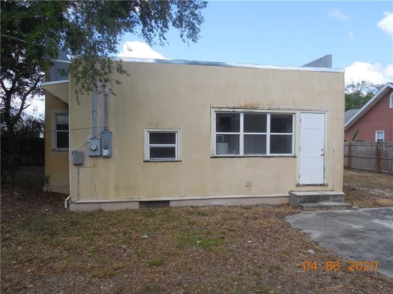 Recently Sold: $45,000 (3 beds, 2 baths, 1798 Square Feet)
