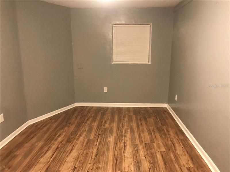 Recently Rented: $850 (1 beds, 1 baths, 570 Square Feet)