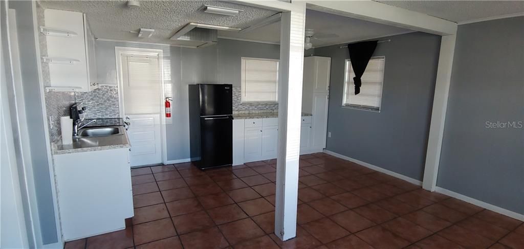 Recently Rented: $900 (1 beds, 1 baths, 650 Square Feet)