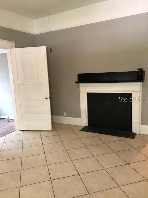 Recently Rented: $750 (1 beds, 1 baths, 880 Square Feet)