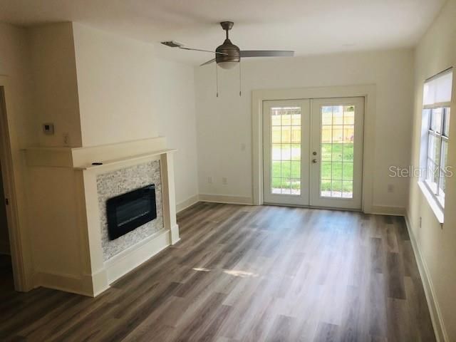 Recently Sold: $358,000 (3 beds, 2 baths, 1603 Square Feet)