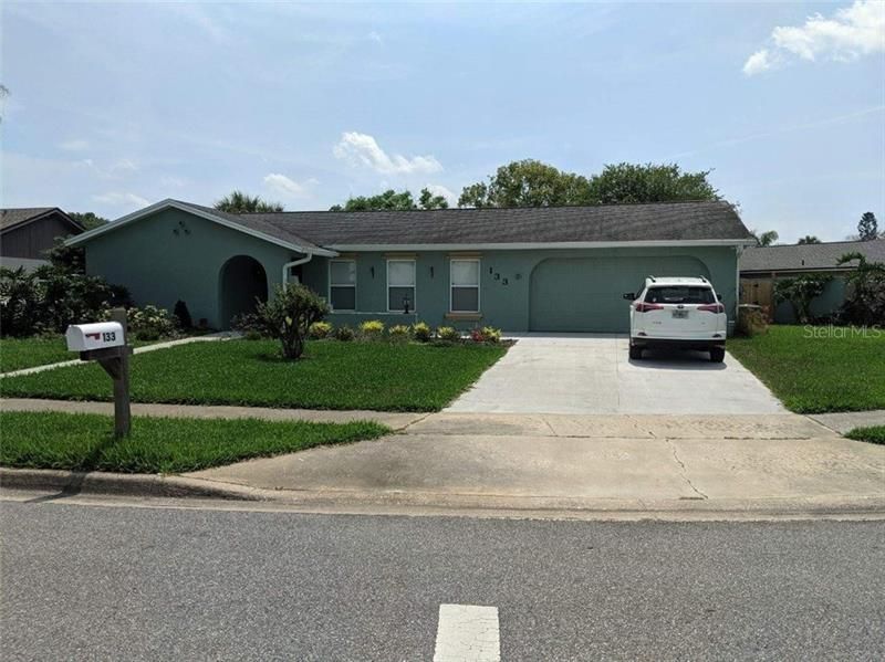 Recently Sold: $230,000 (4 beds, 2 baths, 1719 Square Feet)