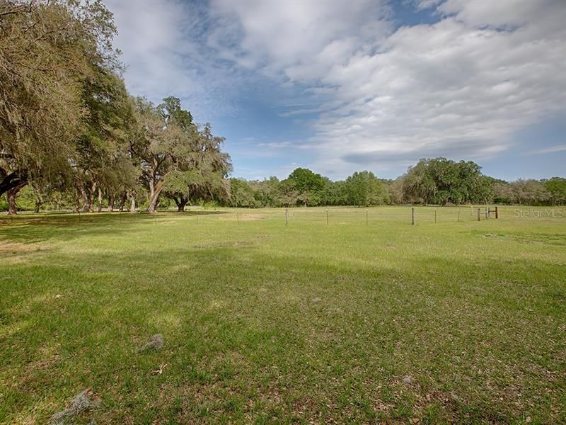 Vendido Recientemente: $165,000 (15.56 acres)