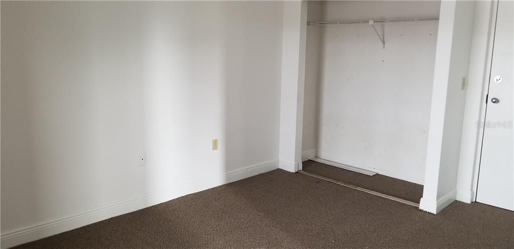 Recently Rented: $800 (1 beds, 1 baths, 600 Square Feet)