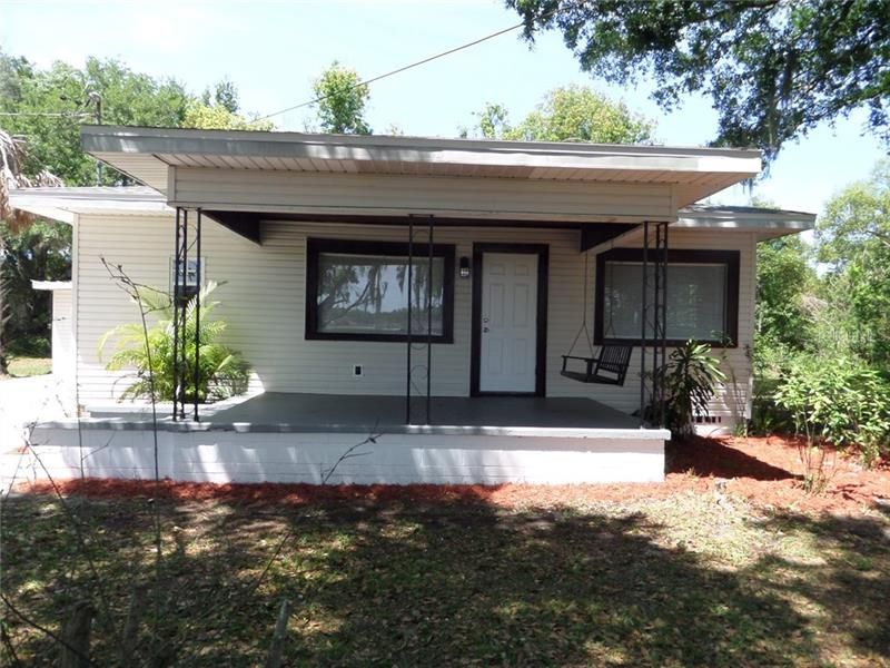 Recently Sold: $169,900 (2 beds, 1 baths, 896 Square Feet)