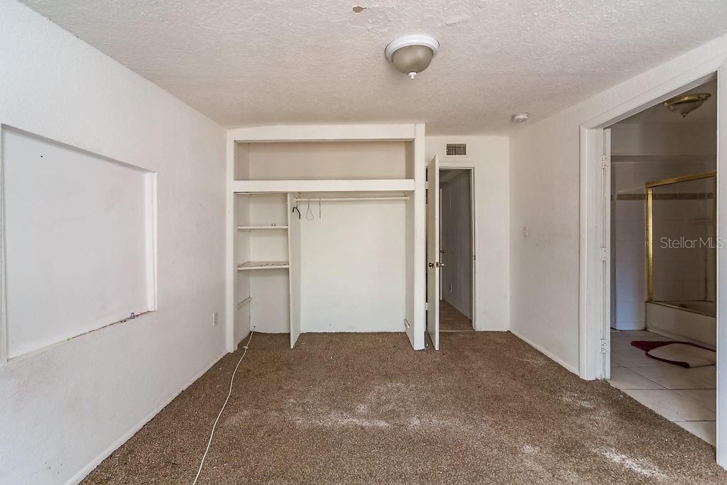 Recently Sold: $110,000 (3 beds, 1 baths, 1212 Square Feet)