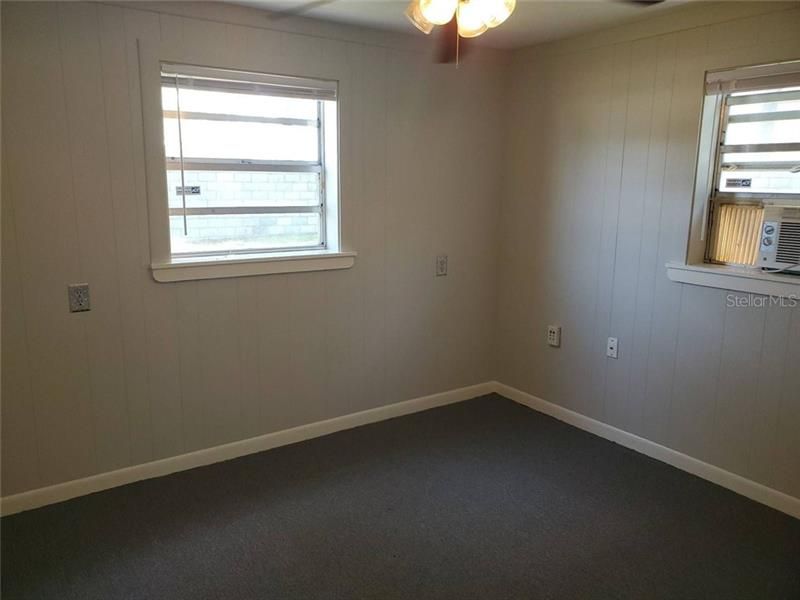 Recently Rented: $1,100 (1 beds, 1 baths, 720 Square Feet)