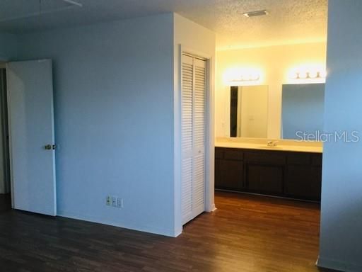 Recently Rented: $1,750 (3 beds, 2 baths, 1548 Square Feet)