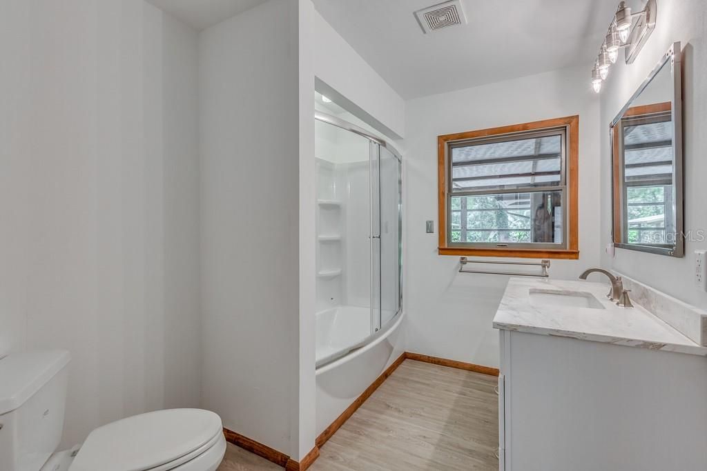 Recently Sold: $284,000 (2 beds, 1 baths, 1416 Square Feet)