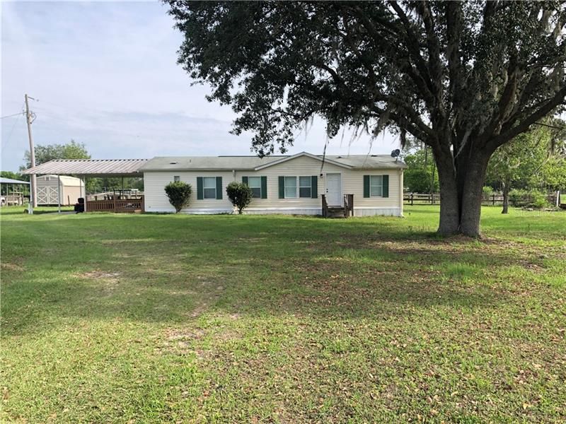 Recently Sold: $140,000 (3 beds, 2 baths, 1404 Square Feet)