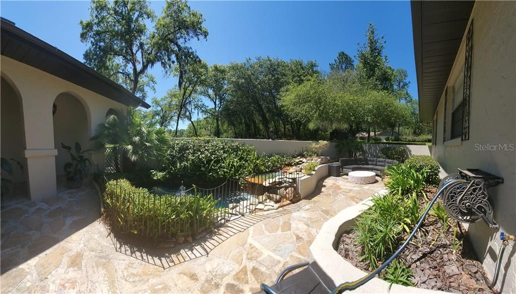 Recently Sold: $229,900 (3 beds, 2 baths, 2130 Square Feet)