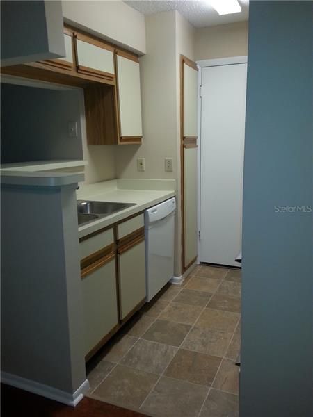 Recently Rented: $815 (1 beds, 1 baths, 552 Square Feet)