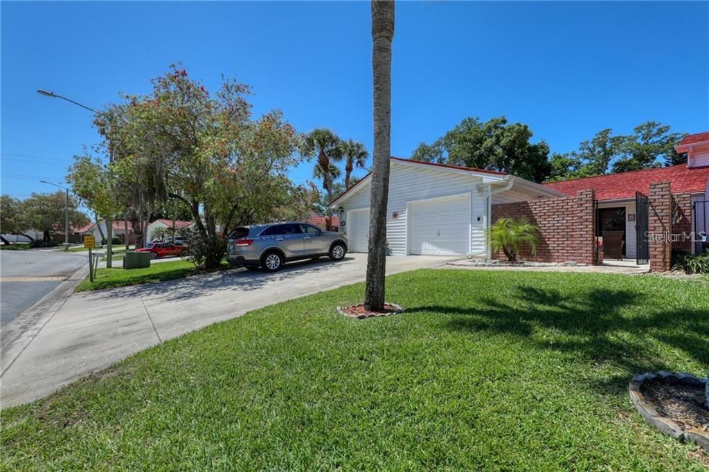 Recently Sold: $194,300 (2 beds, 2 baths, 1025 Square Feet)