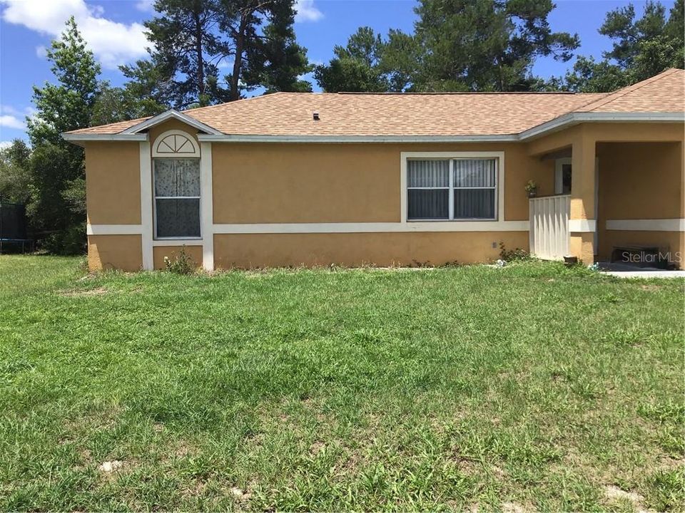 Recently Rented: $1,150 (3 beds, 2 baths, 1066 Square Feet)