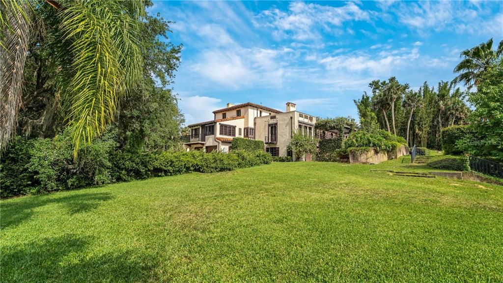 Recently Sold: $650,000 (5 beds, 4 baths, 5020 Square Feet)