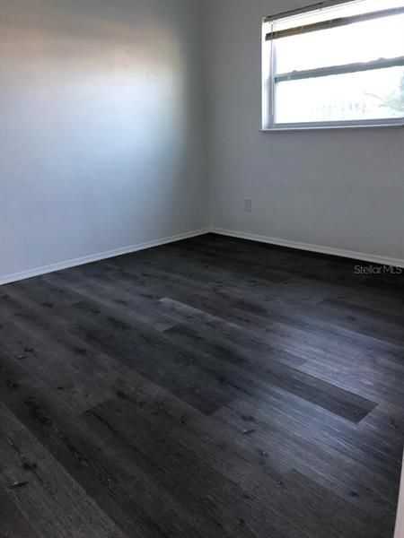 Recently Rented: $990 (2 beds, 1 baths, 784 Square Feet)