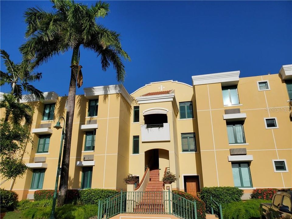 Recently Rented: $1,500 (3 beds, 2 baths, 1702 Square Feet)