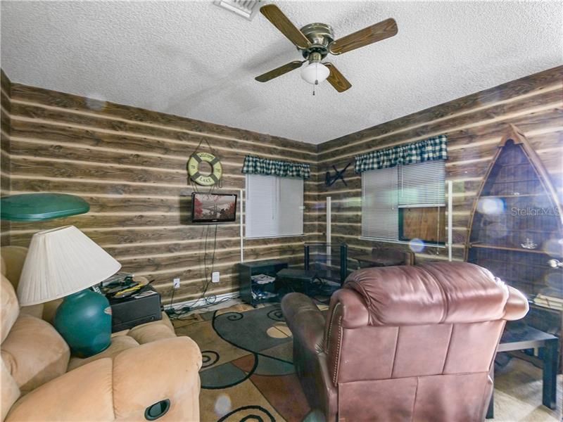 Recently Sold: $79,900 (2 beds, 1 baths, 720 Square Feet)