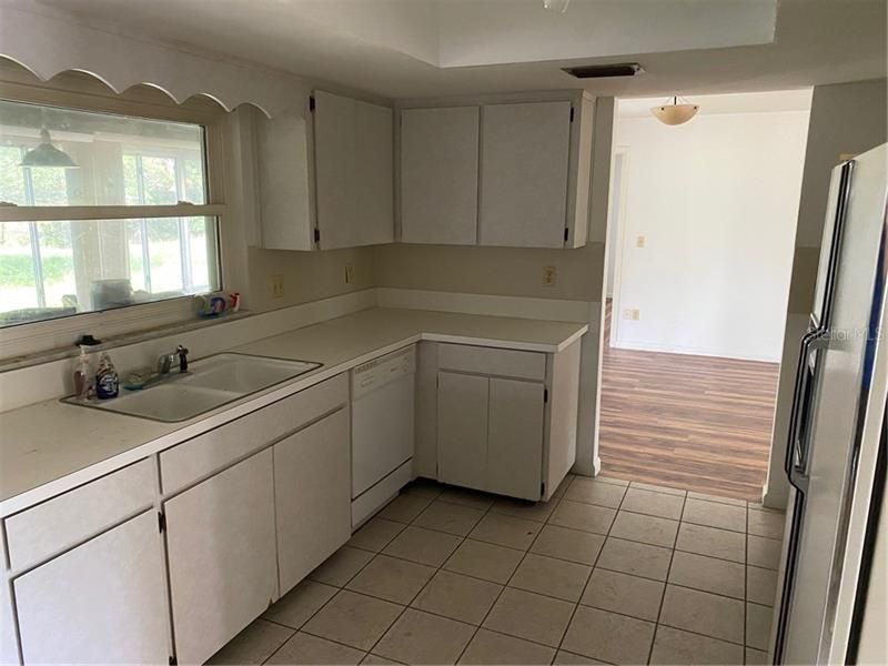 Recently Sold: $145,000 (2 beds, 2 baths, 1654 Square Feet)