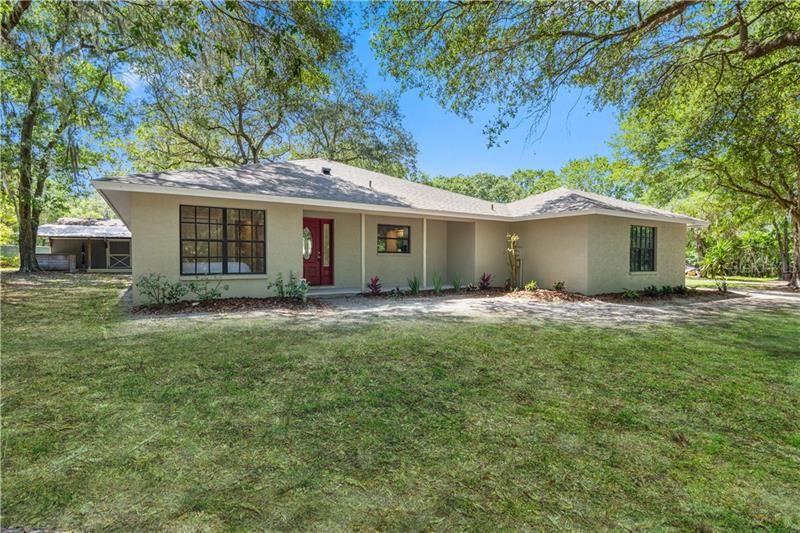 Recently Sold: $245,000 (3 beds, 2 baths, 1464 Square Feet)