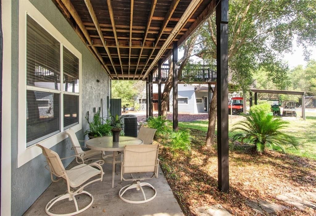 Guest house back patio