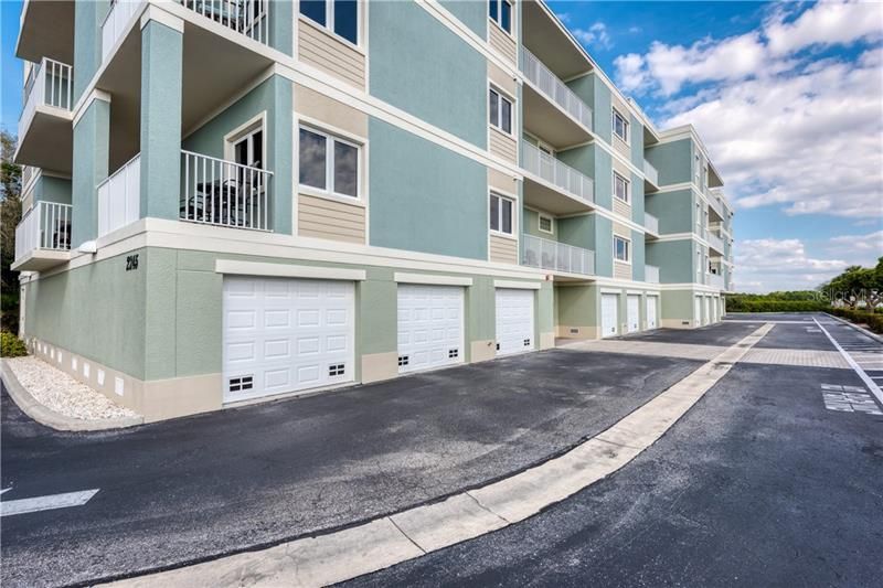 Recently Sold: $580,000 (2 beds, 2 baths, 1755 Square Feet)