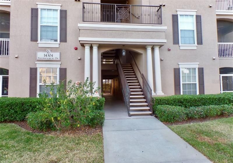 Recently Sold: $170,000 (2 beds, 2 baths, 1041 Square Feet)