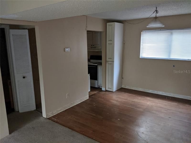 Recently Sold: $59,900 (2 beds, 2 baths, 973 Square Feet)