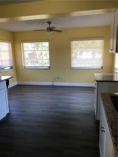 Recently Rented: $1,295 (2 beds, 1 baths, 928 Square Feet)