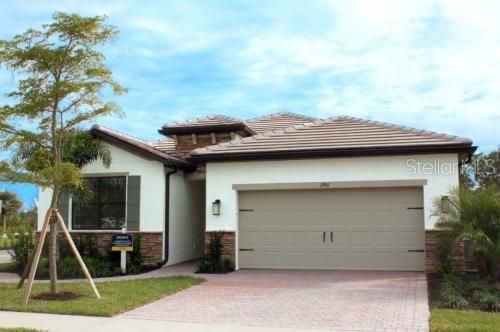 最近售出: $300,000 (3 贝兹, 2 浴室, 1816 平方英尺)