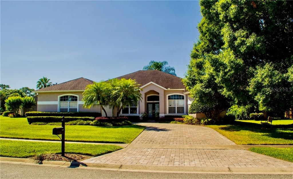 最近售出: $375,000 (4 贝兹, 3 浴室, 2493 平方英尺)