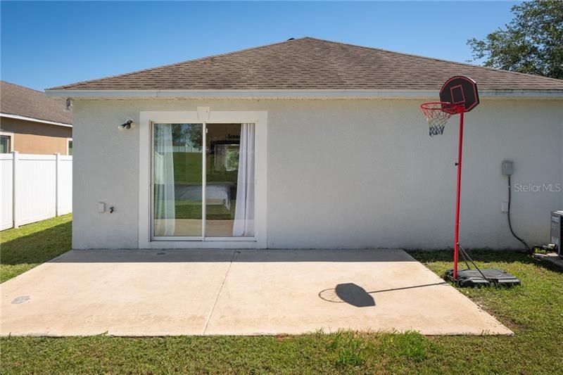 Recently Sold: $159,999 (3 beds, 2 baths, 1176 Square Feet)