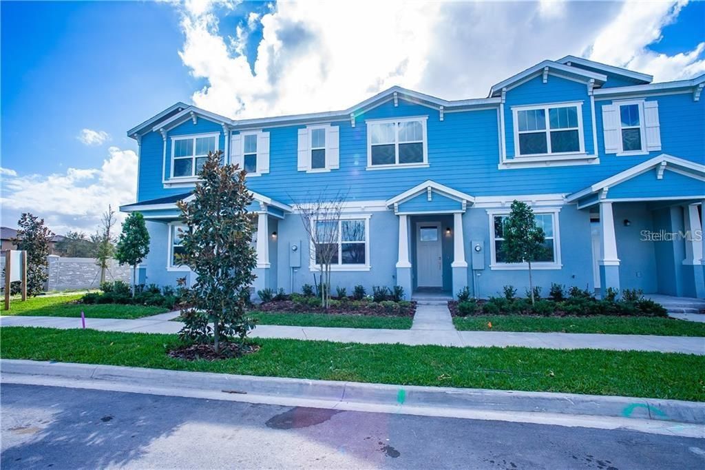 Recently Sold: $320,000 (4 beds, 3 baths, 1888 Square Feet)