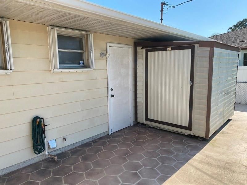 Recently Sold: $175,000 (2 beds, 2 baths, 1096 Square Feet)