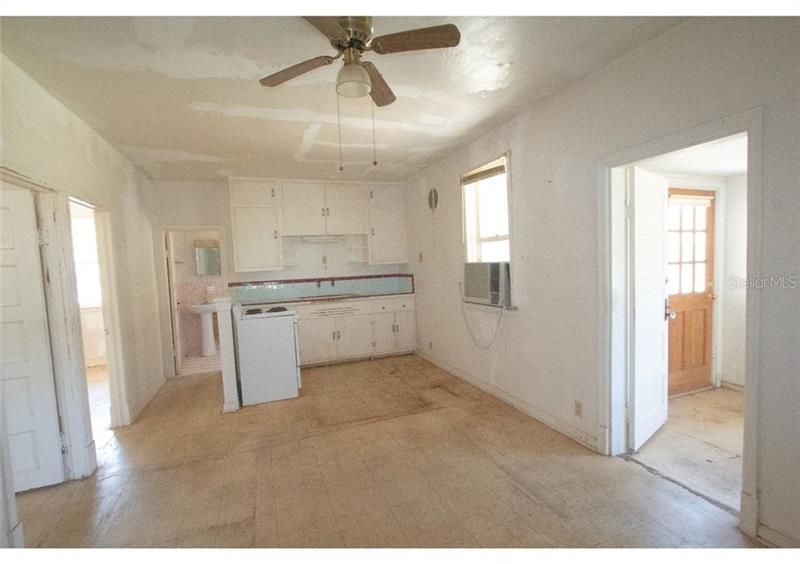 Recently Sold: $75,000 (2 beds, 1 baths, 616 Square Feet)