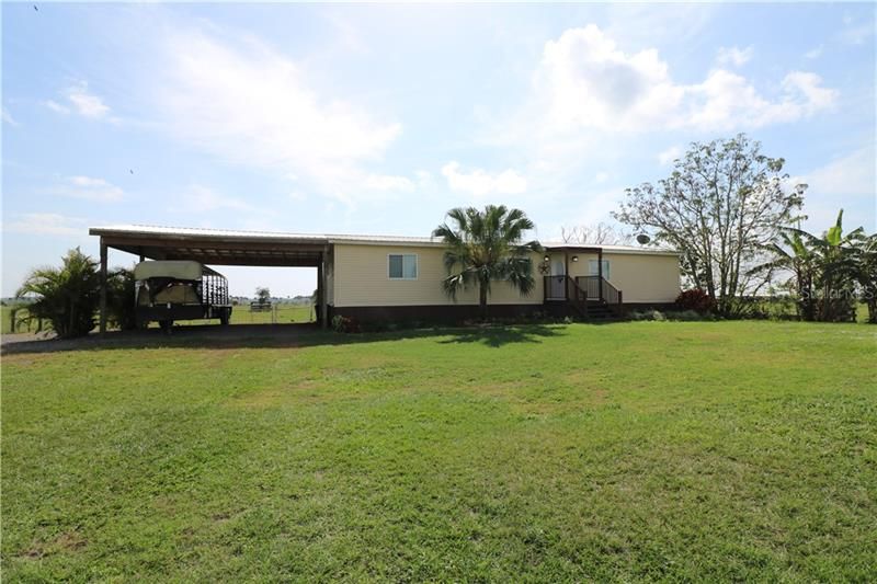 Recently Sold: $600,000 (3 beds, 2 baths, 1564 Square Feet)