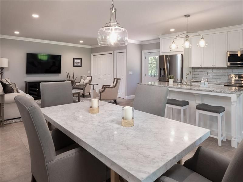 Recently Sold: $2,850,000 (1 beds, 1 baths, 1050 Square Feet)